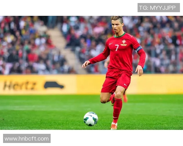 足球明星高清壁纸图集尽享视觉盛宴带你领略绿茵场上的璀璨风采