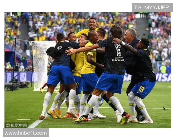 足球明星精彩瞬间集锦踢球视频剪辑展现绝妙技巧与激情时刻 足球明星精彩瞬间集锦踢球视频剪辑展现绝妙技巧与激情时刻