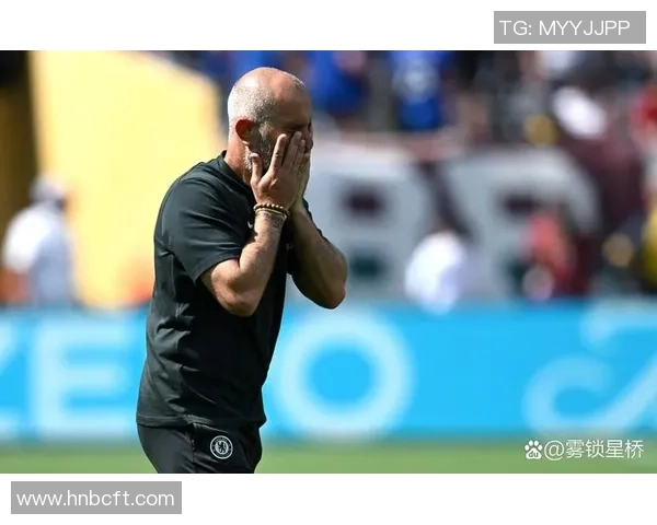 足球明星门店精选图片展示让你领略球场外的魅力与风采 足球明星门店精选图片展示让你领略球场外的魅力与风采